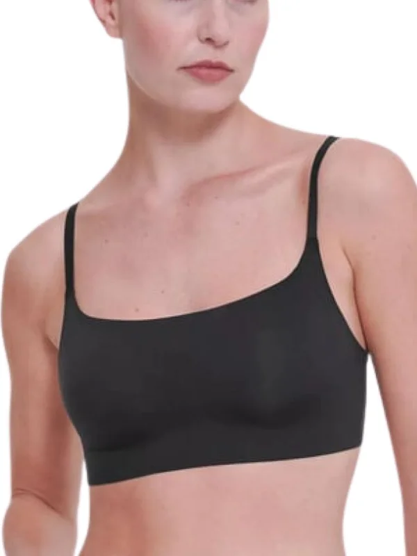 Molded cup underwire wired bras for a natural shape ZERO Feel 2.0 Ultra Bra - Black Molded cup underwire wired bras for a natural shape ZERO Feel 2.0 Ultra Bra - Black