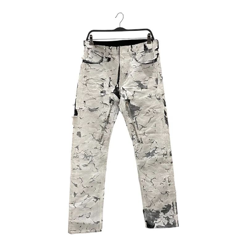 Light - wash women jeans for a fresh and summery appearance GIVENCHY/Pants/30/WHT/PAINTD ON PEELING JEANS Light - wash women jeans for a fresh and summery appearance GIVENCHY/Pants/30/WHT/PAINTD ON PEELING JEANS