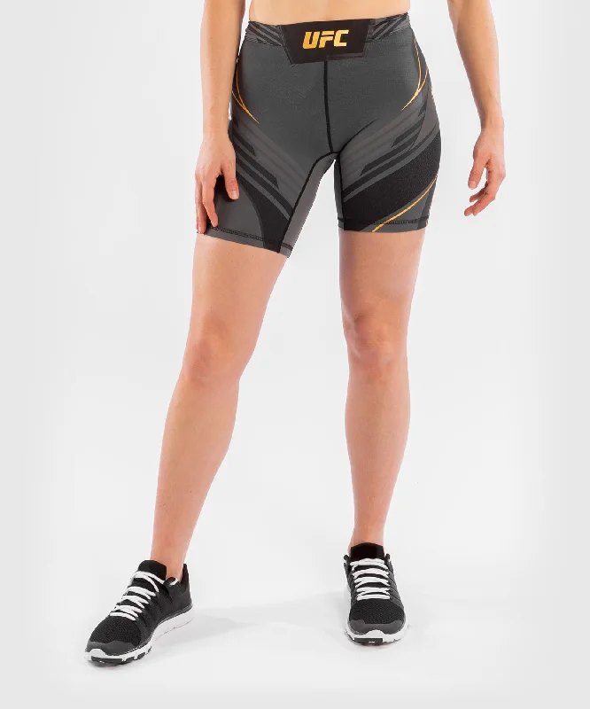 Women's pants for dancing UFC Venum Authentic Fight Night Women's Vale Tudo Shorts - Long Fit - Champion Women's pants for dancing UFC Venum Authentic Fight Night Women's Vale Tudo Shorts - Long Fit - Champion