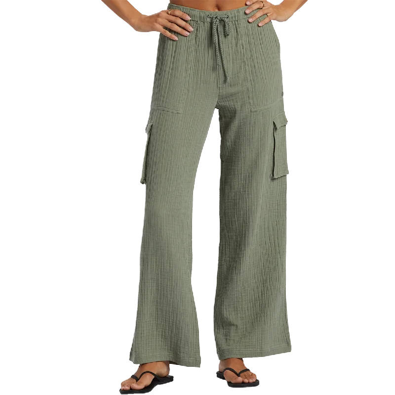 Plus Size Women's Elastic - Waist Cargo Pants in Navy Blue for Comfortable Everyday Wear Women's Precious Cargo Beach Solid Pants Plus Size Women's Elastic - Waist Cargo Pants in Navy Blue for Comfortable Everyday Wear Women's Precious Cargo Beach Solid Pants