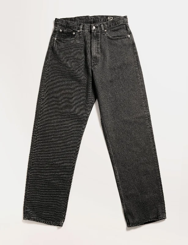 Wide - leg women jeans for a modern and relaxed vibe 101 Dad Fit Denim Jeans - Black Denim Stonewash Wide - leg women jeans for a modern and relaxed vibe 101 Dad Fit Denim Jeans - Black Denim Stonewash