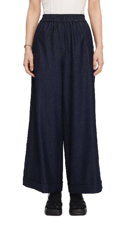 High - Waisted Women Shorts for a Retro and Flattering Look  Loose Pants