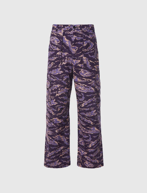 Women's Cargo Pants with Concealed Pockets in Dark Olive for a Sleek and Functional Design CAMO CARGO PANTS Women's Cargo Pants with Concealed Pockets in Dark Olive for a Sleek and Functional Design CAMO CARGO PANTS