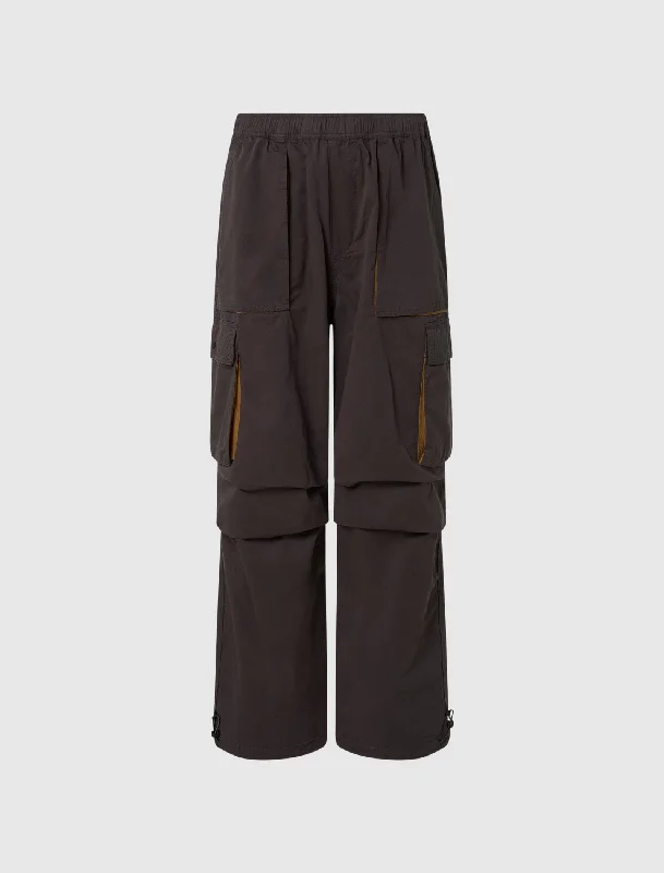 Plus Size Women's High - Waisted Cotton Cargo Pants in Black for a Sleek and Stylish Look ADJUSTABLE SKATE PANT Plus Size Women's High - Waisted Cotton Cargo Pants in Black for a Sleek and Stylish Look ADJUSTABLE SKATE PANT