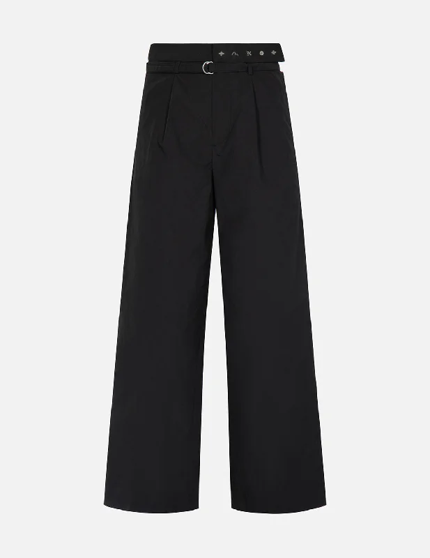 High - Waisted Women's Jogger Sweatpants in Black with Zip Pockets for a Stylish and Practical Look Cut-out Waist Straight-fit Pants High - Waisted Women's Jogger Sweatpants in Black with Zip Pockets for a Stylish and Practical Look Cut-out Waist Straight-fit Pants