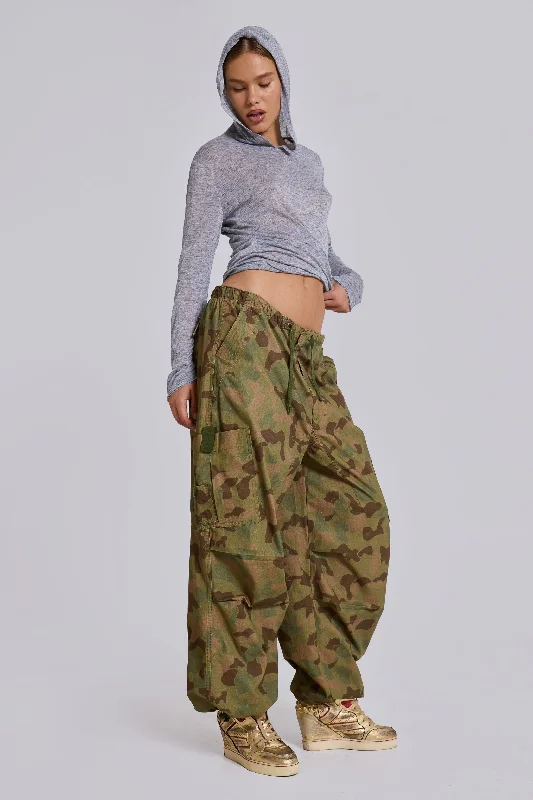Plus Size Women's Elastic - Waist Cargo Pants in Navy Blue for Comfortable Everyday Wear Duck Camo Parachute Pants Plus Size Women's Elastic - Waist Cargo Pants in Navy Blue for Comfortable Everyday Wear Duck Camo Parachute Pants