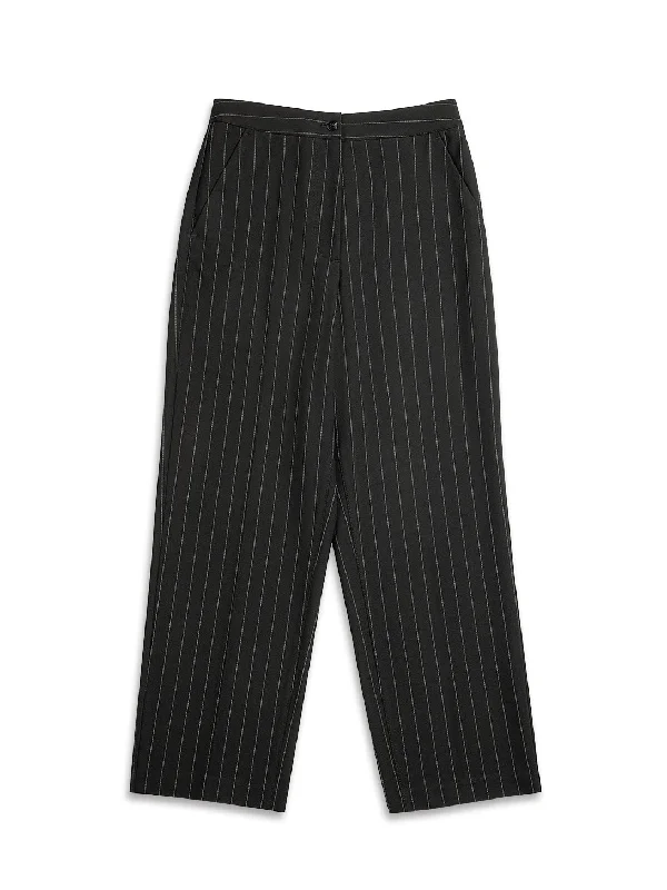 Women jumpsuits with spaghetti - strap tops for a delicate and breezy look Elastic Waistband Trousers Women jumpsuits with spaghetti - strap tops for a delicate and breezy look Elastic Waistband Trousers