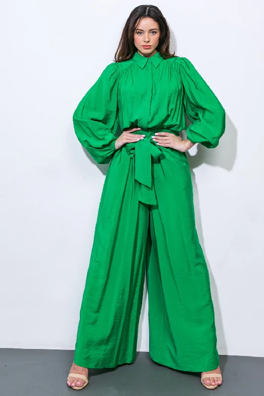 Women jumpsuits with a keyhole back for a unique detail READY FOR TODAY WOVEN JUMPSUIT Women jumpsuits with a keyhole back for a unique detail READY FOR TODAY WOVEN JUMPSUIT