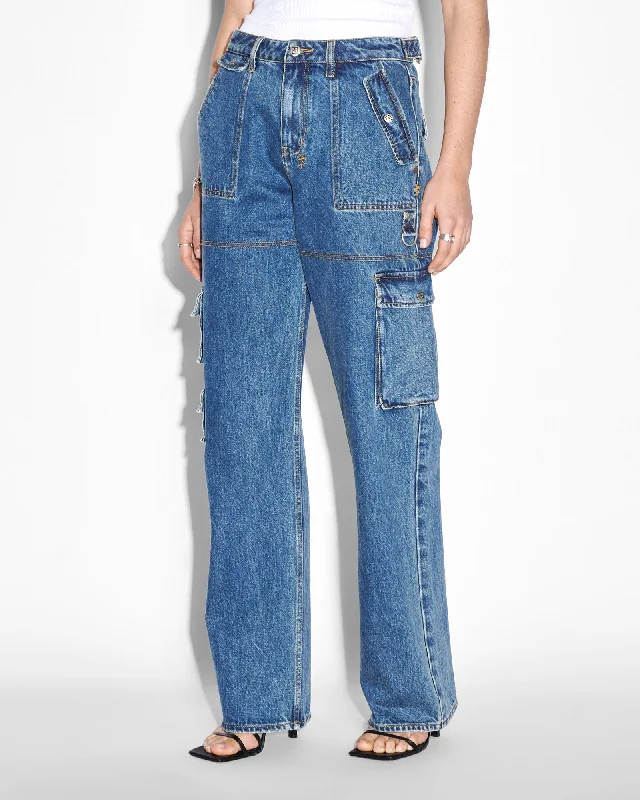 Regular Fit Women's Cargo Pants with Embroidered Details in Pink for a Unique and Stylish Touch LOW RIDER RECALL CARGO Regular Fit Women's Cargo Pants with Embroidered Details in Pink for a Unique and Stylish Touch LOW RIDER RECALL CARGO