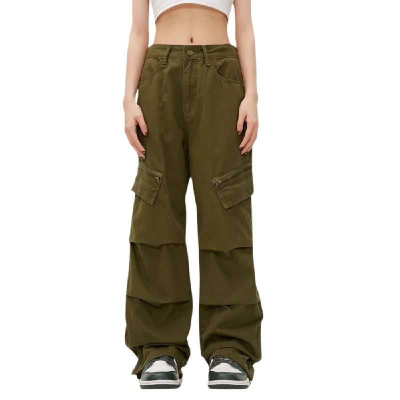 Regular Fit Women's Linen Cargo Pants in Beige for a Casual Summer Outing Women's Multi-Pocket Zip Cargo Pants Regular Fit Women's Linen Cargo Pants in Beige for a Casual Summer Outing Women's Multi-Pocket Zip Cargo Pants