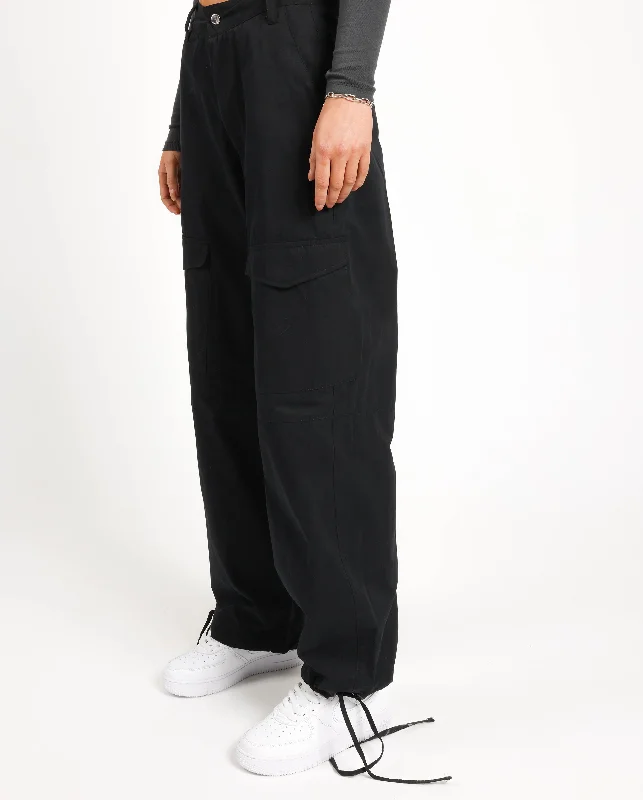 Women's Ankle - Length Sweatpants in Olive Green with Reflective Stripes for Nighttime Runs Woven Cargo Trouser - Black