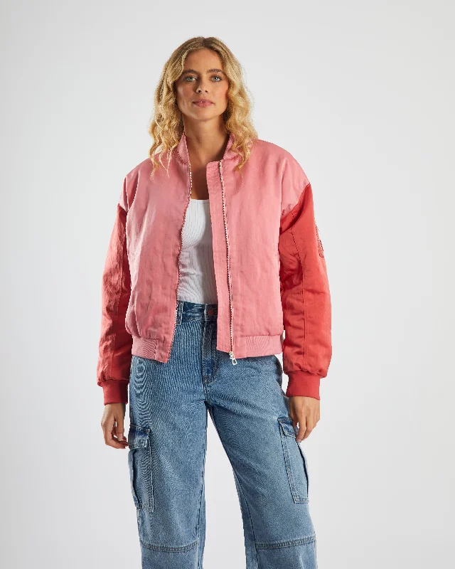 Oversized women's wool coats in a monochromatic look for a trendy outfit Jetta Jacket Pink Blush Oversized women's wool coats in a monochromatic look for a trendy outfit Jetta Jacket Pink Blush