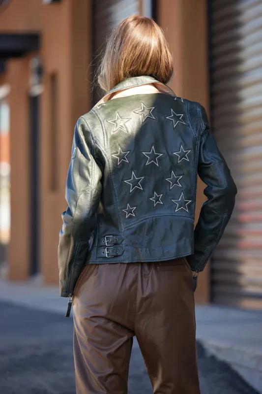 Women's leather leather clutches with a chain strap Christy Star Jacket