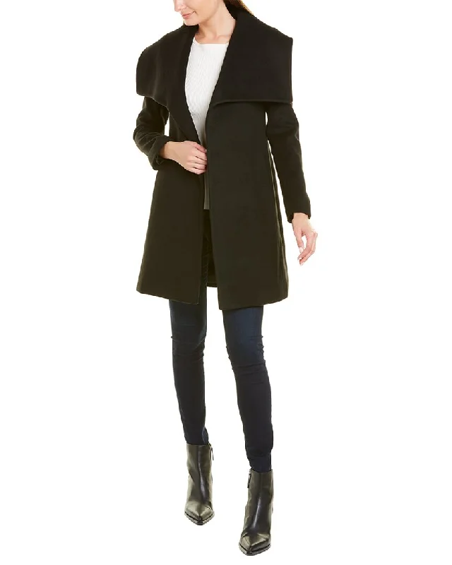 Oversized women's wool coats in a monochromatic look for a trendy outfit FLEURETTE Medium Wool Wrap Coat Oversized women's wool coats in a monochromatic look for a trendy outfit FLEURETTE Medium Wool Wrap Coat