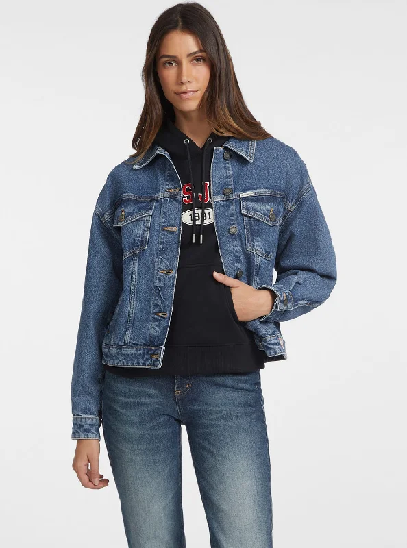 Patchwork Denim Top with a Unique and Artistic Appeal Guess Jeans Blue Denim Oversized Trucker Jacket
