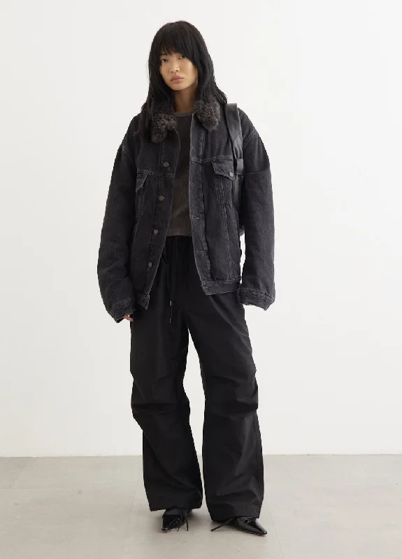 Women's denim jackets with distressed details for a casual and edgy look Robert Lined Denim Jacket Women's denim jackets with distressed details for a casual and edgy look Robert Lined Denim Jacket