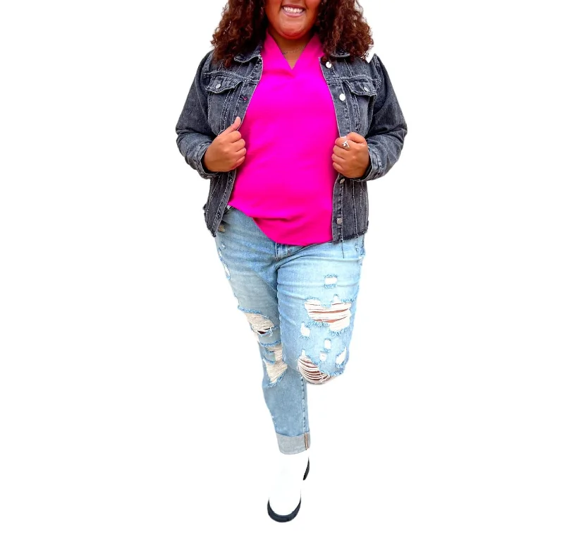 Women's bomber jackets with floral embroidery for a feminine and unique design Sofia Denim Jacket With Diamond Trim Detail - Plus In Black Women's bomber jackets with floral embroidery for a feminine and unique design Sofia Denim Jacket With Diamond Trim Detail - Plus In Black