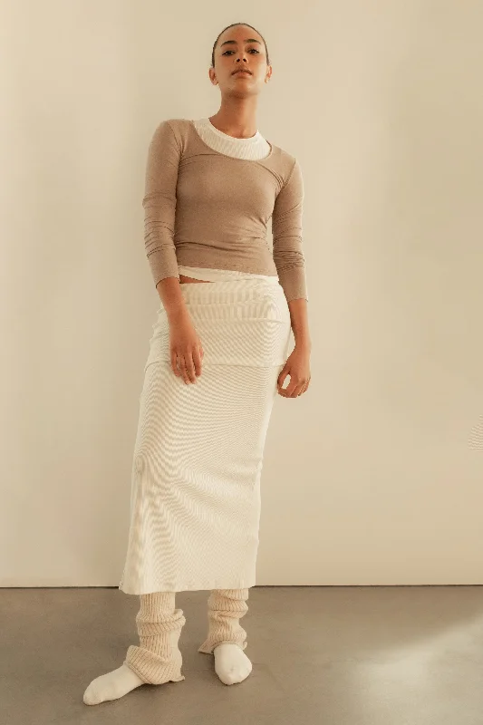 Skirts with a side zipper KNIT MAXI SKIRT