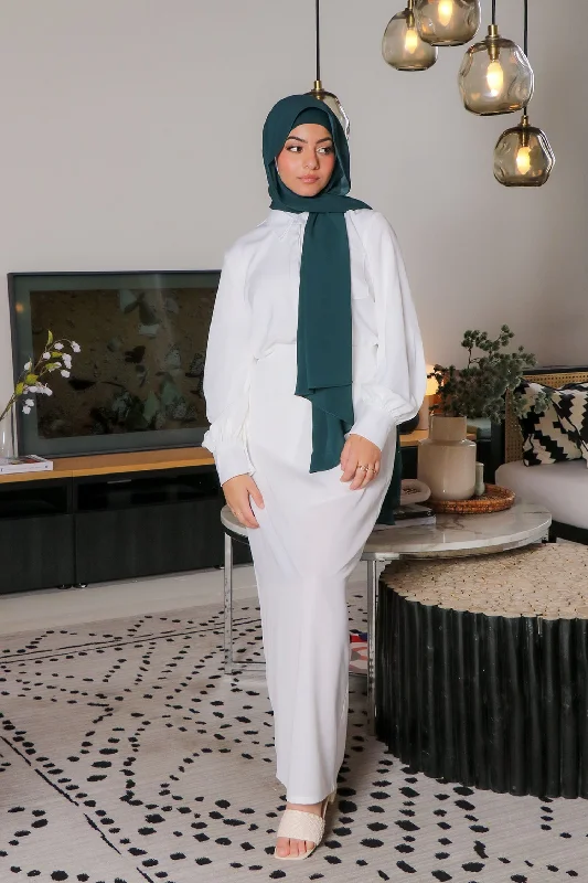 Skirts with a back vent Luxe Soft Maxi Skirt - White