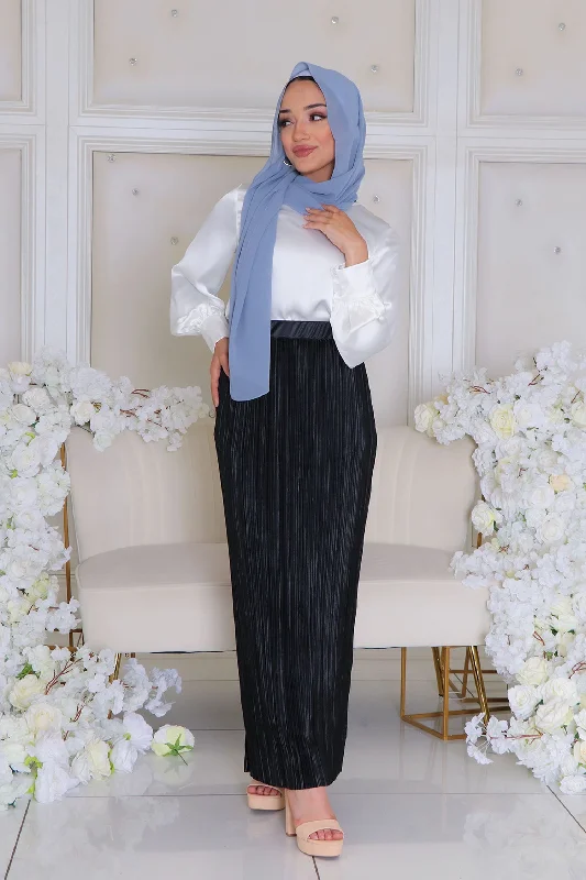 Skirts for a romantic date Rosa Pleated Skirt - Black