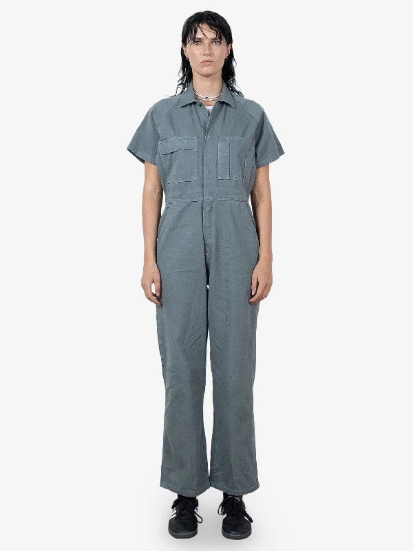 Women jumpsuits with a ruched bodice for a more feminine and form - fitting appearance HYC Utility Coverall - Scrubs Green Women jumpsuits with a ruched bodice for a more feminine and form - fitting appearance HYC Utility Coverall - Scrubs Green