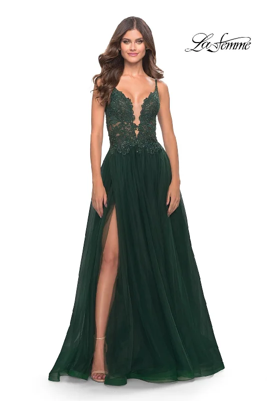 Mini Women Dress with a Short Hem for a Young and Trendy Style Mini Women Dress with a Short Hem for a Young and Trendy Style La Femme 31507 Mini Women Dress with a Short Hem for a Young and Trendy Style Mini Women Dress with a Short Hem for a Young and Trendy Style La Femme 31507