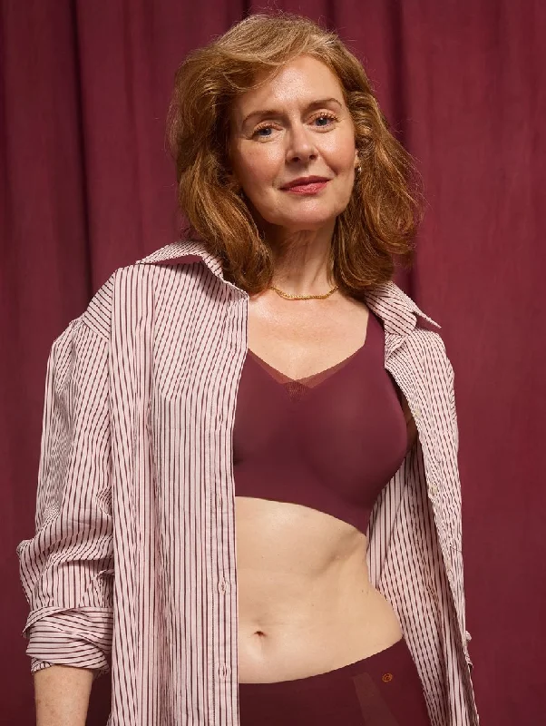 seamless wireless bras for everyday comfort Bra with a seamless cup for a smooth silhouette Evelyn & Bobbie The Evelyn Mesh Bra seamless wireless bras for everyday comfort Bra with a seamless cup for a smooth silhouette Evelyn & Bobbie The Evelyn Mesh Bra