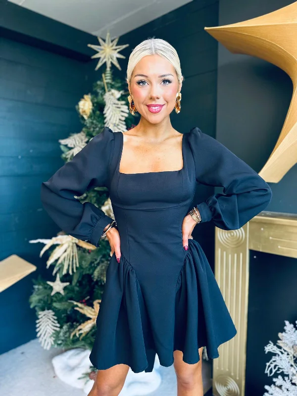 Long - Sleeve Women Dress in Velvet for a Luxurious Winter Look Long - Sleeve Women Dress in Velvet for a Luxurious Winter Look Abia Detailed Mini Dress Black Long - Sleeve Women Dress in Velvet for a Luxurious Winter Look Long - Sleeve Women Dress in Velvet for a Luxurious Winter Look Abia Detailed Mini Dress Black