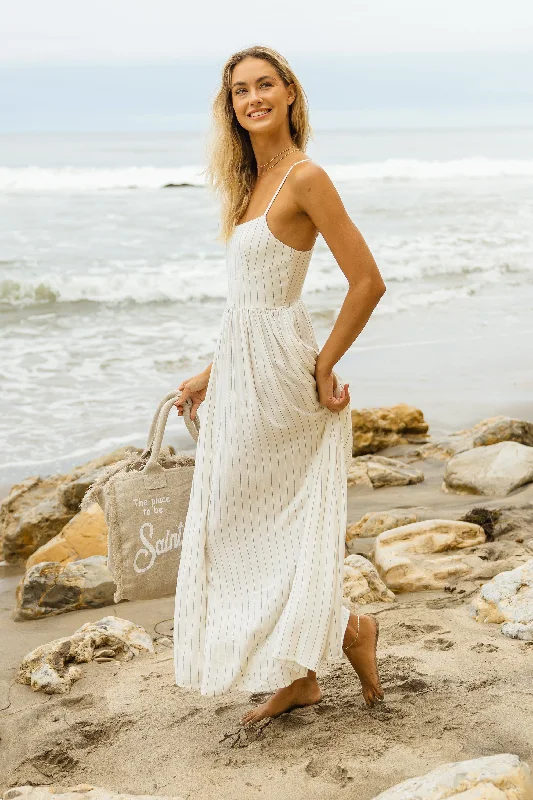 Lace - Embellished Women Dress for an Elegant and Sophisticated Appearance Lace - Embellished Women Dress for an Elegant and Sophisticated Appearance Alyssa Dress Lace - Embellished Women Dress for an Elegant and Sophisticated Appearance Lace - Embellished Women Dress for an Elegant and Sophisticated Appearance Alyssa Dress