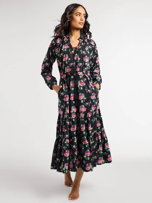 Sheath Women Dress with a Tailored Fit for a Professional Look Sheath Women Dress with a Tailored Fit for a Professional Look Astrid Dress in Corsage