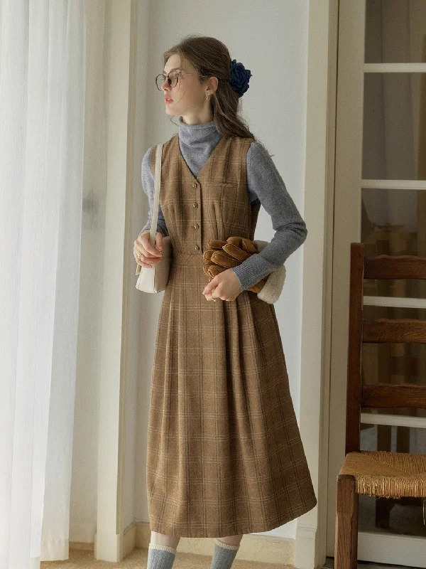 Empire Waist Women Dress to Accentuate the Bust and Conceal the Waist Empire Waist Women Dress to Accentuate the Bust and Conceal the Waist Avayah V-neck Brown Plaid Sleeveless Pocket Wool Dress Empire Waist Women Dress to Accentuate the Bust and Conceal the Waist Empire Waist Women Dress to Accentuate the Bust and Conceal the Waist Avayah V-neck Brown Plaid Sleeveless Pocket Wool Dress