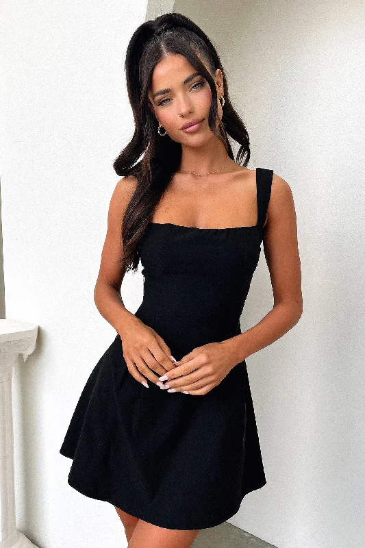 Backless Women Dress for a Sexy and Alluring Look at Evening Events Backless Women Dress for a Sexy and Alluring Look at Evening Events Bransley Dress - Black Backless Women Dress for a Sexy and Alluring Look at Evening Events Backless Women Dress for a Sexy and Alluring Look at Evening Events Bransley Dress - Black