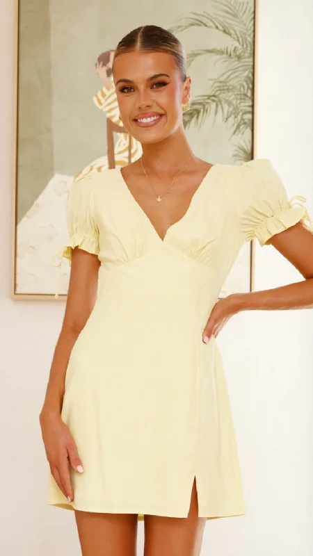Pleated Women Dress with a Timeless and Elegant Texture Pleated Women Dress with a Timeless and Elegant Texture Breigh Mini Dress - Lemon Pleated Women Dress with a Timeless and Elegant Texture Pleated Women Dress with a Timeless and Elegant Texture Breigh Mini Dress - Lemon