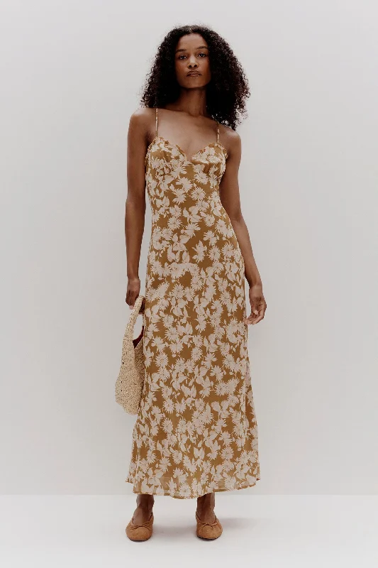 Mini Women Dress with a Short Hem for a Young and Trendy Style Mini Women Dress with a Short Hem for a Young and Trendy Style Carmen Golden Daisy Strappy Maxi Dress