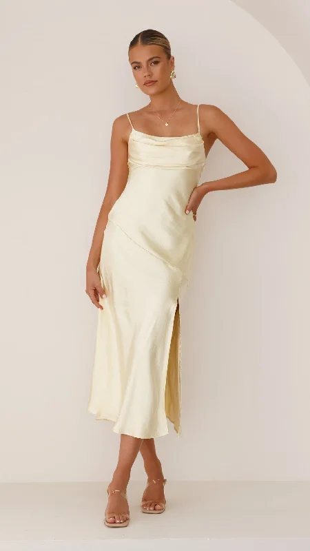 Ruffled Women Dress with Multiple Layers for a Playful and Girly Style Ruffled Women Dress with Multiple Layers for a Playful and Girly Style Celina Midi Dress - Yellow Ruffled Women Dress with Multiple Layers for a Playful and Girly Style Ruffled Women Dress with Multiple Layers for a Playful and Girly Style Celina Midi Dress - Yellow