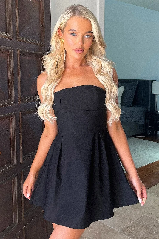 Shift Women Dress with a Simple and Classic Design for Everyday Wear Shift Women Dress with a Simple and Classic Design for Everyday Wear Charlize Dress - Black Shift Women Dress with a Simple and Classic Design for Everyday Wear Shift Women Dress with a Simple and Classic Design for Everyday Wear Charlize Dress - Black