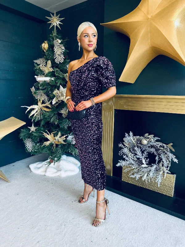 Long - Sleeve Women Dress in Velvet for a Luxurious Winter Look Long - Sleeve Women Dress in Velvet for a Luxurious Winter Look Georgia One Shoulder Sequin Midi Dress Purple Long - Sleeve Women Dress in Velvet for a Luxurious Winter Look Long - Sleeve Women Dress in Velvet for a Luxurious Winter Look Georgia One Shoulder Sequin Midi Dress Purple