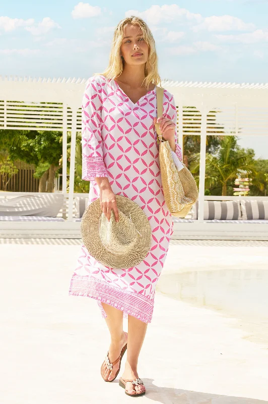 Ruffled Women Dress with Multiple Layers for a Playful and Girly Style Ruffled Women Dress with Multiple Layers for a Playful and Girly Style Guadalupe Maxi Tunic | Shibori White/Pink Ruffled Women Dress with Multiple Layers for a Playful and Girly Style Ruffled Women Dress with Multiple Layers for a Playful and Girly Style Guadalupe Maxi Tunic | Shibori White/Pink