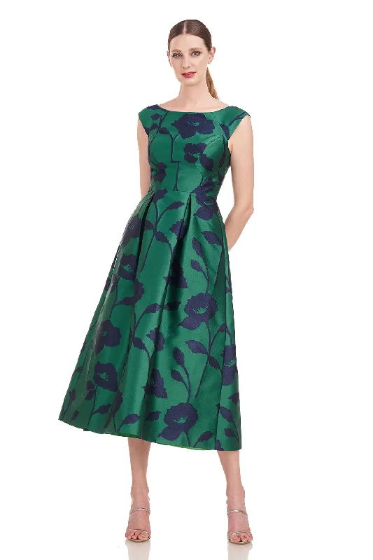 Ball Gown Women Dress with a Full Skirt for a Princess - like Look Ball Gown Women Dress with a Full Skirt for a Princess - like Look Jenni Tea Length Dress Ball Gown Women Dress with a Full Skirt for a Princess - like Look Ball Gown Women Dress with a Full Skirt for a Princess - like Look Jenni Tea Length Dress