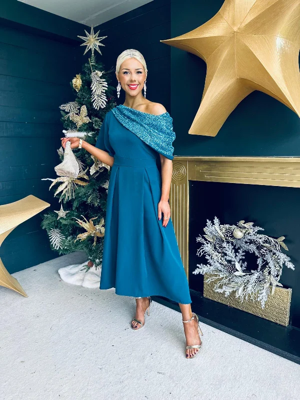 Printed Abstract Women Dress for a Modern and Artistic Appeal Printed Abstract Women Dress for a Modern and Artistic Appeal Juliet Detailed Occasion Dress Teal Printed Abstract Women Dress for a Modern and Artistic Appeal Printed Abstract Women Dress for a Modern and Artistic Appeal Juliet Detailed Occasion Dress Teal