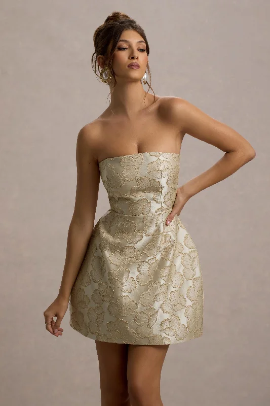 Pleated Women Dress with a Timeless and Elegant Texture Pleated Women Dress with a Timeless and Elegant Texture Kika | Gold Metallic Jacquard Bandeau Mini Dress Pleated Women Dress with a Timeless and Elegant Texture Pleated Women Dress with a Timeless and Elegant Texture Kika | Gold Metallic Jacquard Bandeau Mini Dress