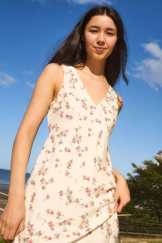Printed Abstract Women Dress for a Modern and Artistic Appeal Printed Abstract Women Dress for a Modern and Artistic Appeal Lalisa Cleo White Multi Floral Midi Dress Printed Abstract Women Dress for a Modern and Artistic Appeal Printed Abstract Women Dress for a Modern and Artistic Appeal Lalisa Cleo White Multi Floral Midi Dress