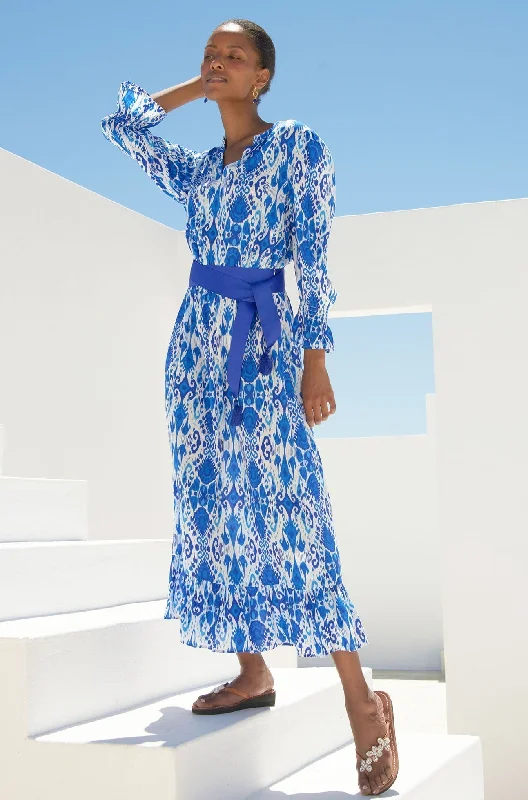 Shift Women Dress with a Simple and Classic Design for Everyday Wear Shift Women Dress with a Simple and Classic Design for Everyday Wear Maeve EcoVero™ Dress | Ikat Blue Shift Women Dress with a Simple and Classic Design for Everyday Wear Shift Women Dress with a Simple and Classic Design for Everyday Wear Maeve EcoVero™ Dress | Ikat Blue