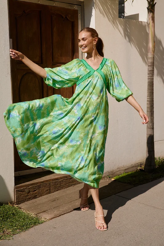 Maxi Women Dress with Floral Print for a Bohemian Vibe Maxi Women Dress with Floral Print for a Bohemian Vibe Margot Maxi Dress in Lakehouse Maxi Women Dress with Floral Print for a Bohemian Vibe Maxi Women Dress with Floral Print for a Bohemian Vibe Margot Maxi Dress in Lakehouse