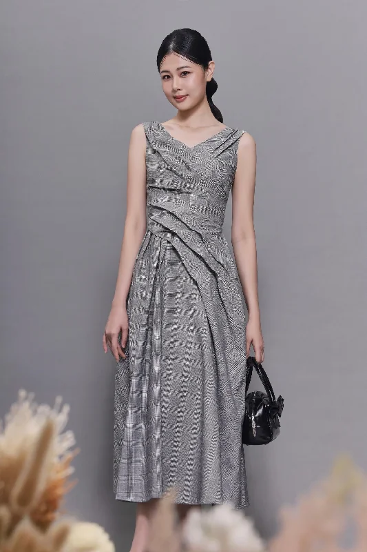 Mermaid - Style Women Dress with a Fitted Silhouette for Special Occasions Mermaid - Style Women Dress with a Fitted Silhouette for Special Occasions Maril A-line Drape Dress Mermaid - Style Women Dress with a Fitted Silhouette for Special Occasions Mermaid - Style Women Dress with a Fitted Silhouette for Special Occasions Maril A-line Drape Dress
