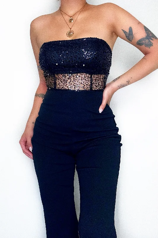 Maxi Women Dress with Floral Print for a Bohemian Vibe Maxi Women Dress with Floral Print for a Bohemian Vibe Merry Jumpsuit - Black Maxi Women Dress with Floral Print for a Bohemian Vibe Maxi Women Dress with Floral Print for a Bohemian Vibe Merry Jumpsuit - Black