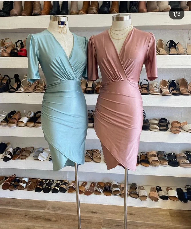 Sheath Women Dress with a Tailored Fit for a Professional Look Sheath Women Dress with a Tailored Fit for a Professional Look Mid Sleeve V-neck dress Sheath Women Dress with a Tailored Fit for a Professional Look Sheath Women Dress with a Tailored Fit for a Professional Look Mid Sleeve V-neck dress