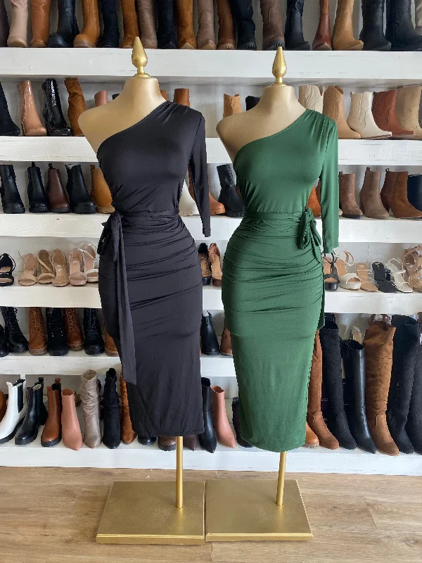 Shift Women Dress with a Simple and Classic Design for Everyday Wear Shift Women Dress with a Simple and Classic Design for Everyday Wear One Sleeve Mid Scrunched Dress Shift Women Dress with a Simple and Classic Design for Everyday Wear Shift Women Dress with a Simple and Classic Design for Everyday Wear One Sleeve Mid Scrunched Dress