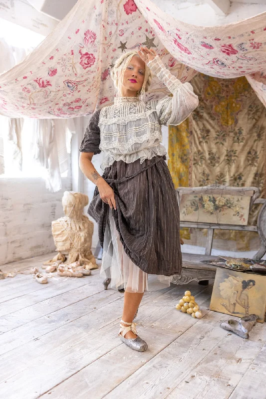 Shift Women Dress with a Simple and Classic Design for Everyday Wear Shift Women Dress with a Simple and Classic Design for Everyday Wear Sienna Stripe Smock Dress Shift Women Dress with a Simple and Classic Design for Everyday Wear Shift Women Dress with a Simple and Classic Design for Everyday Wear Sienna Stripe Smock Dress