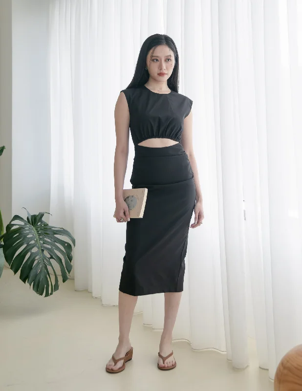 Strapless Women Dress with a Built - in Bra for Comfort and Support Strapless Women Dress with a Built - in Bra for Comfort and Support Tessa Cutout Midi Dress in Black Strapless Women Dress with a Built - in Bra for Comfort and Support Strapless Women Dress with a Built - in Bra for Comfort and Support Tessa Cutout Midi Dress in Black